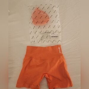 NWT DYFNE IMPACT XS in Coral Set